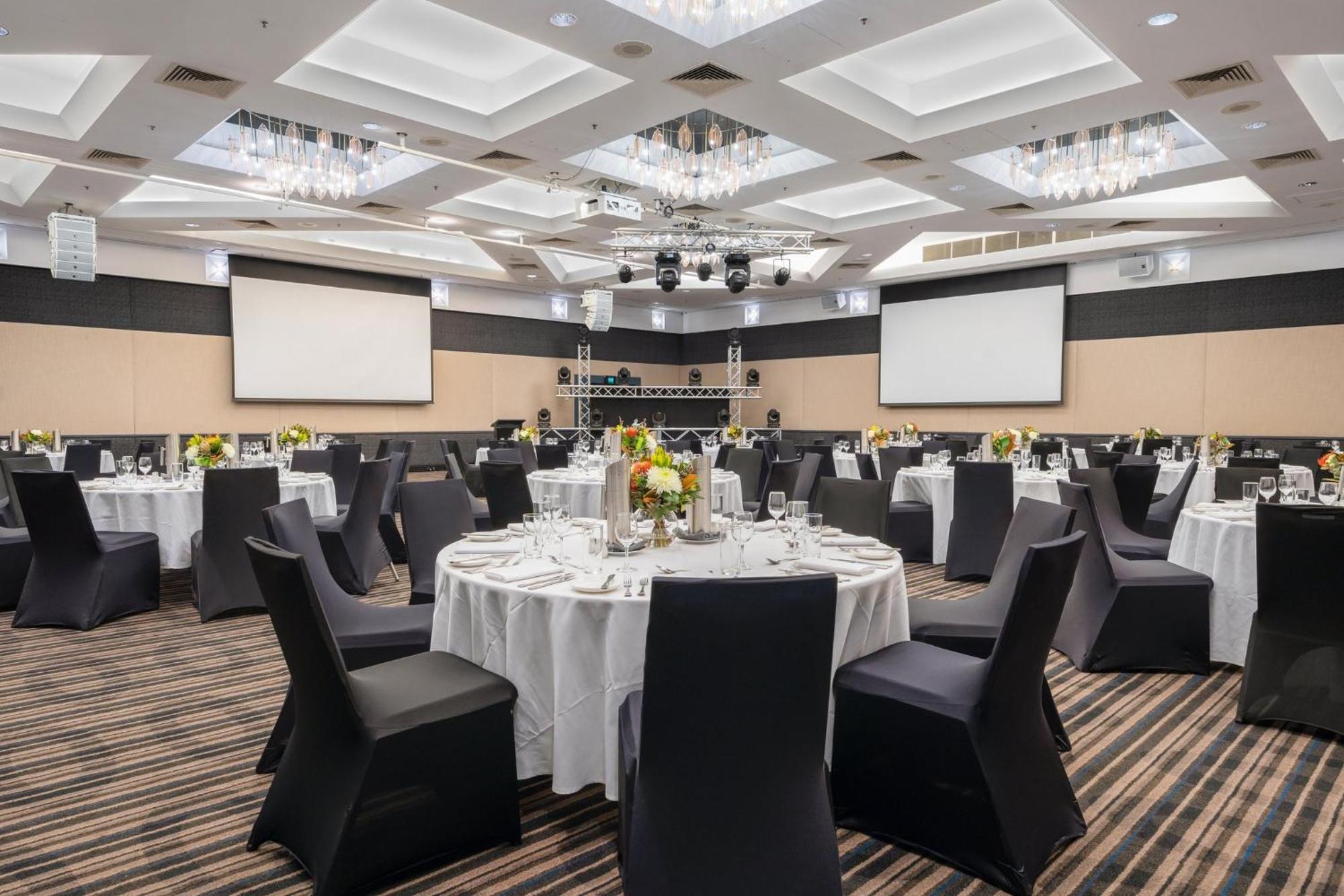 Crowne Plaza Surfers Paradise By Ihg Gold Coast Kültér fotó